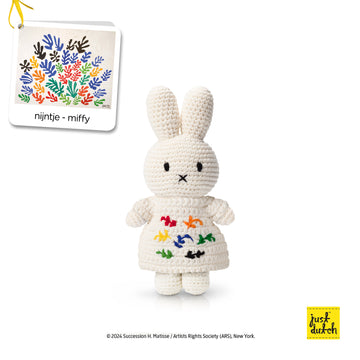 Miffy 米飛和她的小麥束洋裝