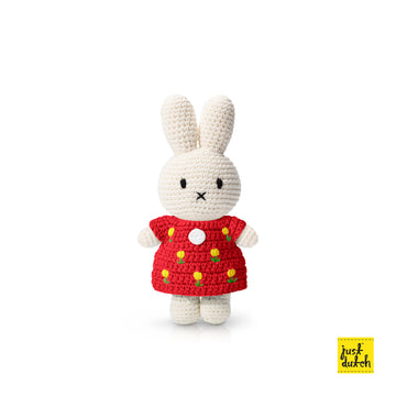 <tc>Miffy handmade and her red tulip dress</tc>