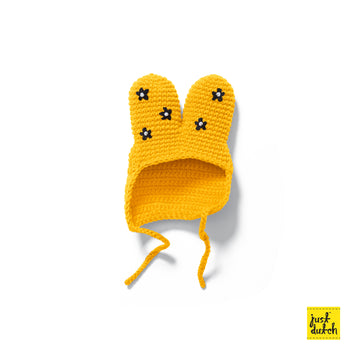 <tc>Yellow hat with flowers handmade</tc>
