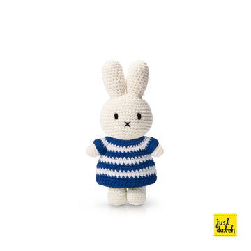 Miffy 米飛和她的藍色粗條紋洋裝