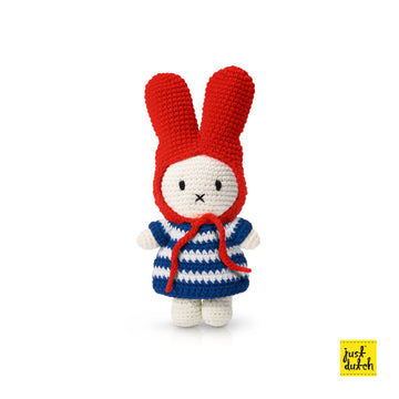 Miffy 米飛和她的藍色粗條紋洋裝+紅帽