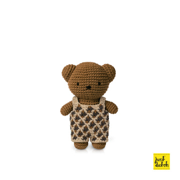 <tc>Boris handmade and his jungle overall</tc>