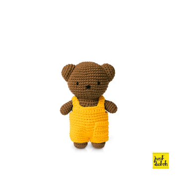 <tc>Boris handmade and his yellow overall</tc>