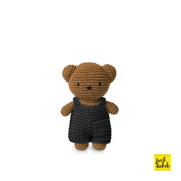 <tc>Boris handmade and his black overall</tc>