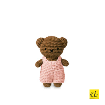 <tc>Boris handmade and his pastel pink overall</tc>