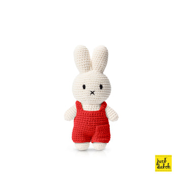 <tc>Miffy handmade and her red overall</tc>
