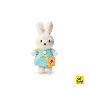 <tc>Miffy handmade and her pastel aqua dress + flower bag</tc>