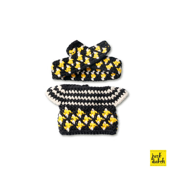<tc>Black afro outfit handmade</tc>