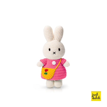 <tc>Miffy handmade and her pink dress + tulip bag</tc>