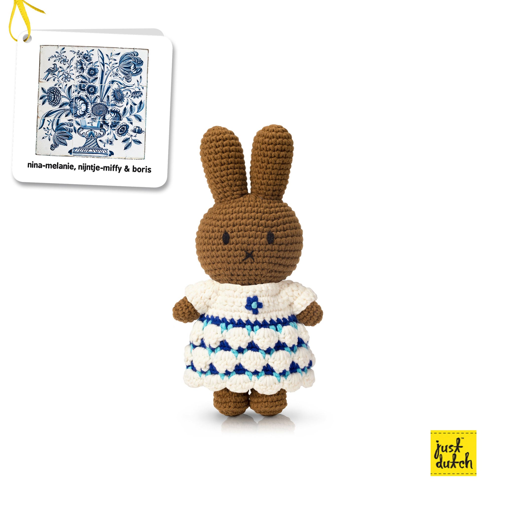 <tc>Melanie handmade and her new delft blue dress</tc>